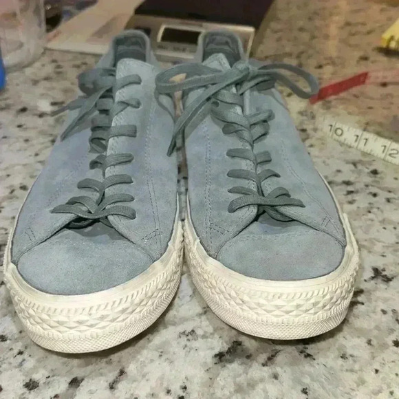 Converse green suede. Men’s 9 or Women’s 11 - Picture 9 of 9